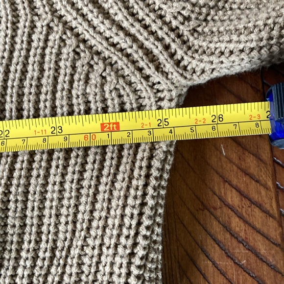 Women’s Amuse Society Sweater V Neck Large - Picture 4 of 5